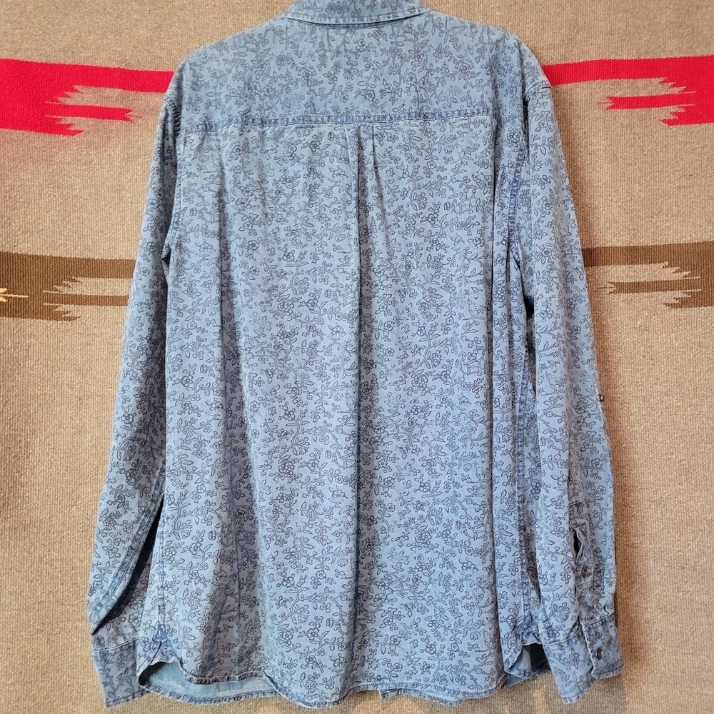 Mossimo Pattern Jean Button Down - image 3